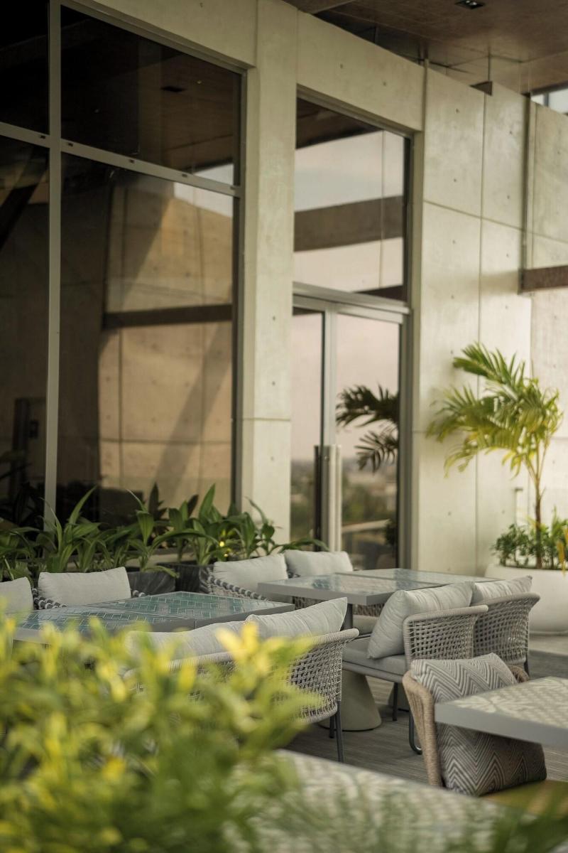 Sesaya Poshtel Bistro image