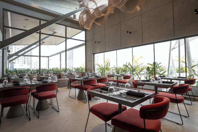 Sesaya Poshtel Bistro image