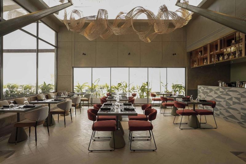 Sesaya Poshtel Bistro image