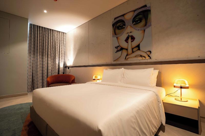 Sesaya Poshtel Bistro image