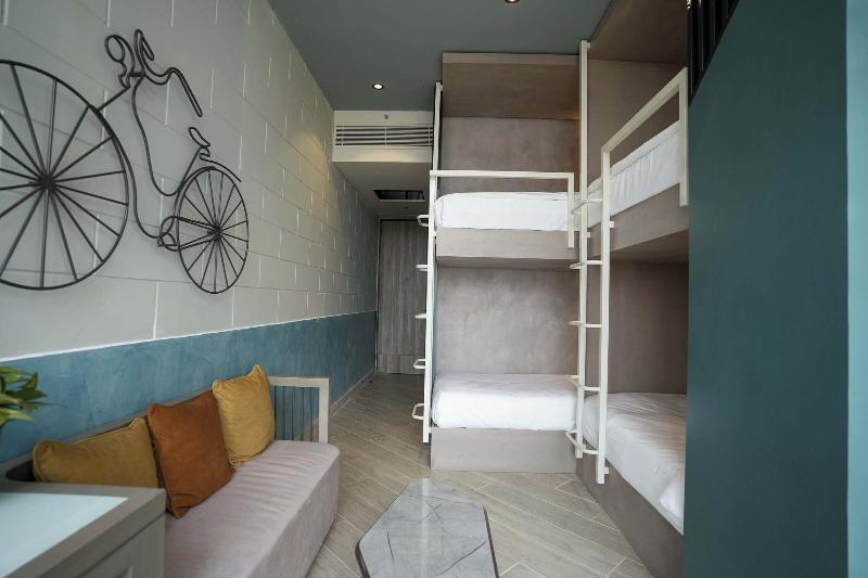 Sesaya Poshtel Bistro image