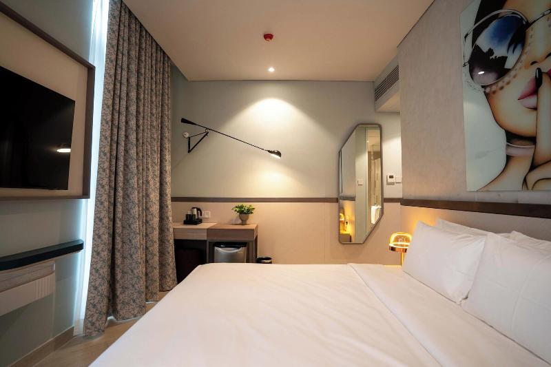 Sesaya Poshtel Bistro image