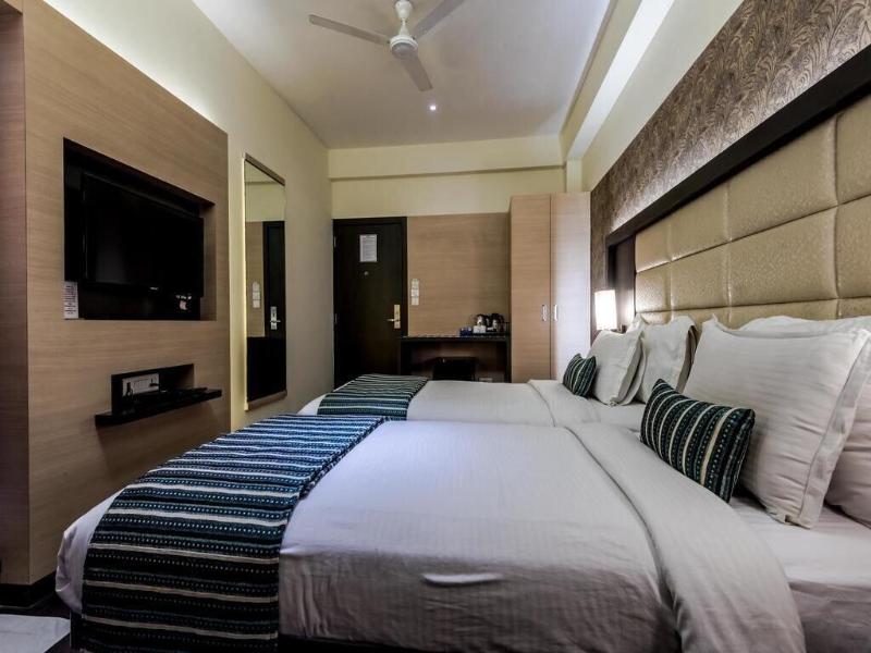 Hotel Galaxy image