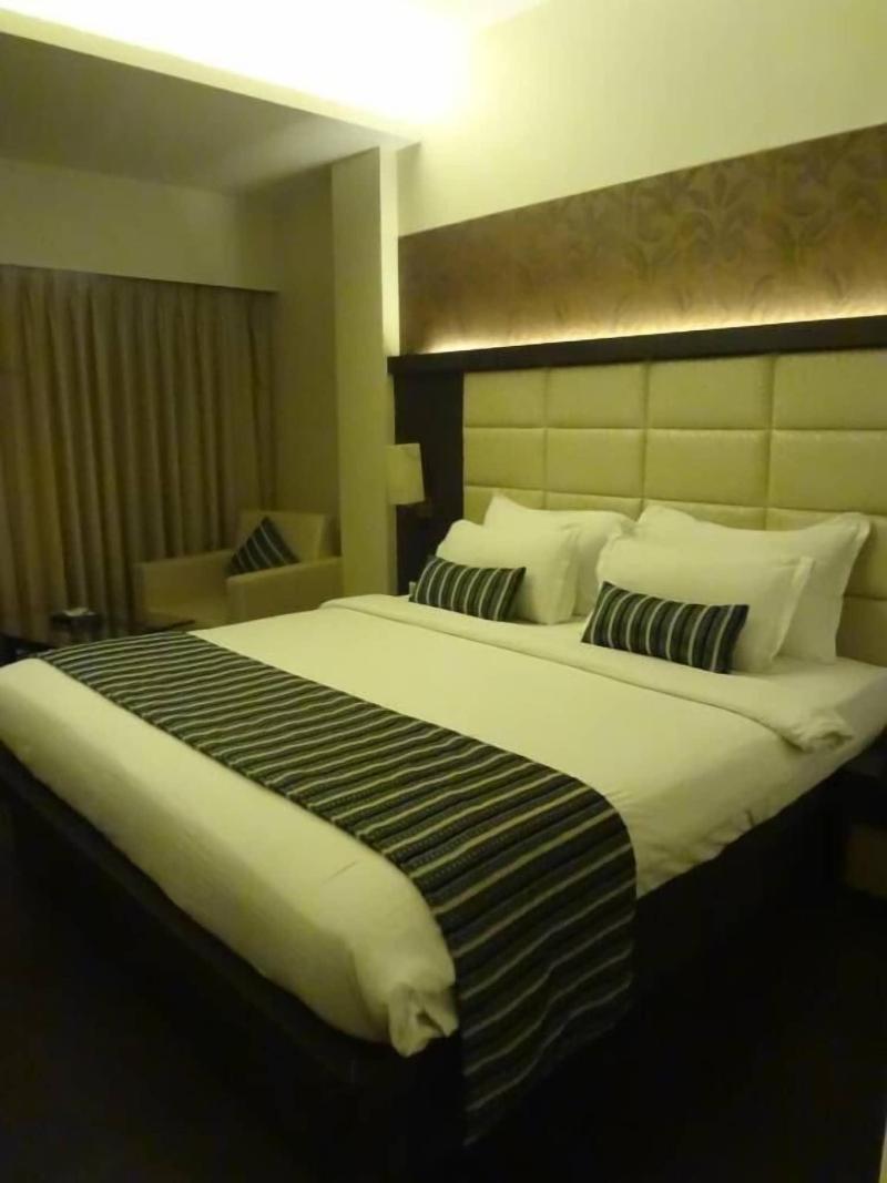 Hotel Galaxy image