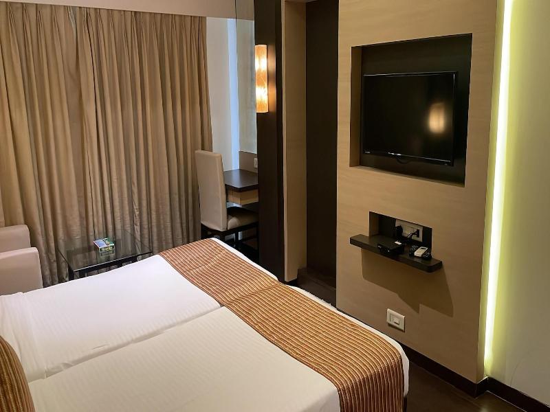 Hotel Galaxy image