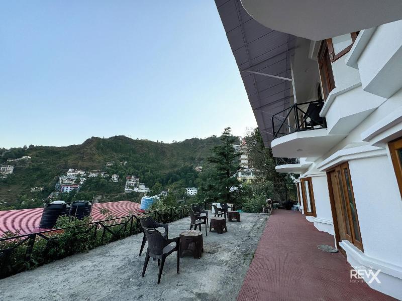 Hotel Wraveler Inn — general view