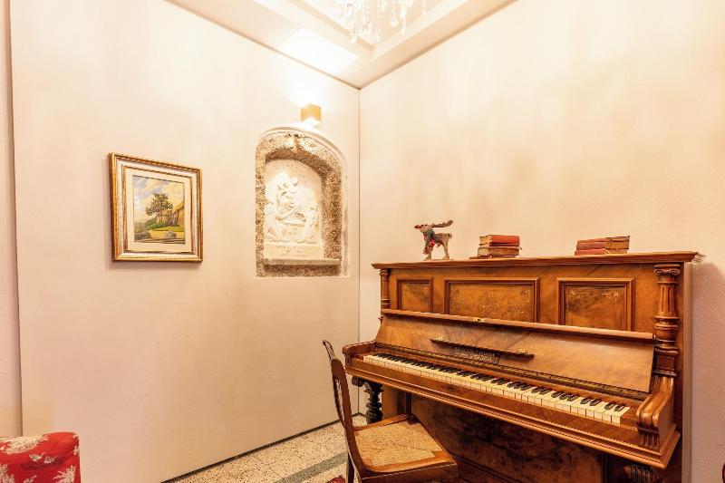 La Rocca Di Camporgiano Maison Du Charme image