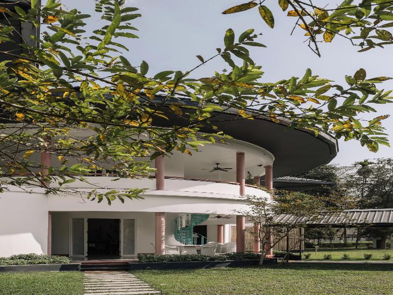 The Postcard In The Durrung Tea Estate