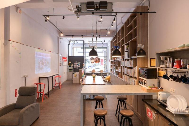 Dumbo Hostel Hualien image