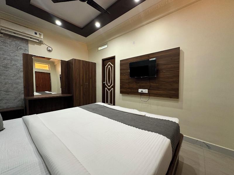 Hotel Boss Palace image