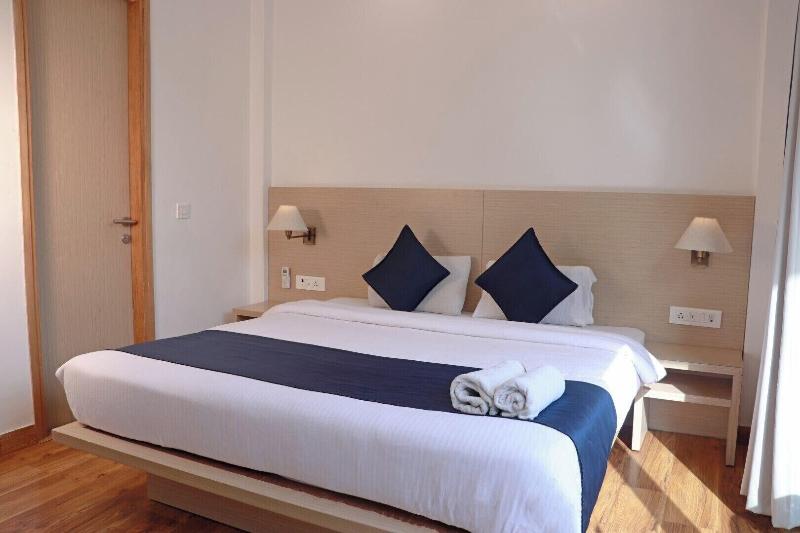 The Blue Jay Hostel Rishikesh image