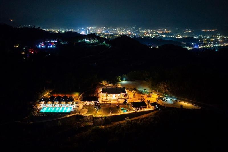 Khuoi Han Ecolodge Cao Bang image
