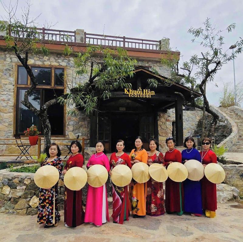 Khuoi Han Ecolodge Cao Bang image