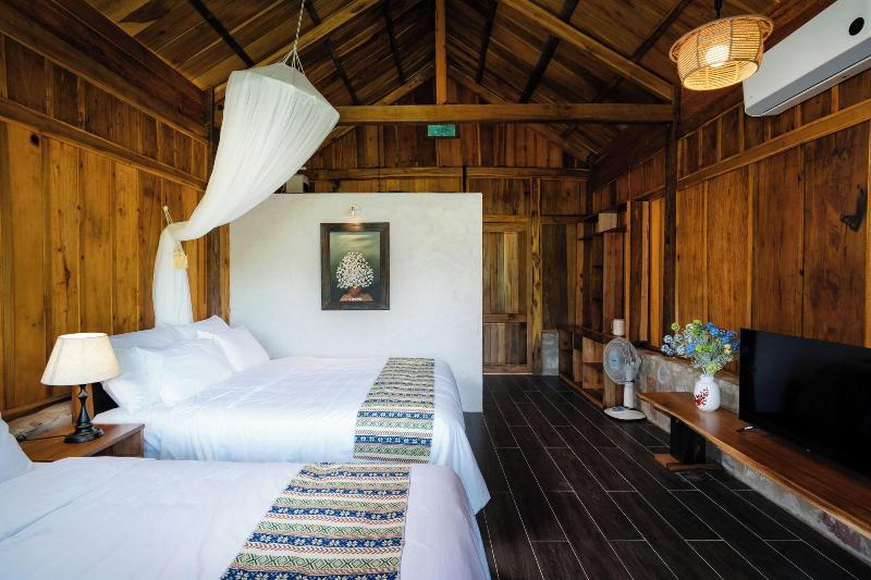 Khuoi Han Ecolodge Cao Bang image