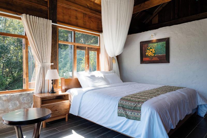 Khuoi Han Ecolodge Cao Bang image