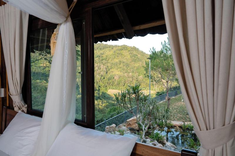 Khuoi Han Ecolodge Cao Bang image