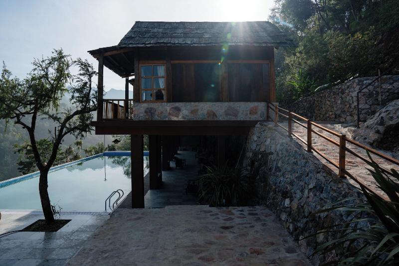 Khuoi Han Ecolodge Cao Bang image