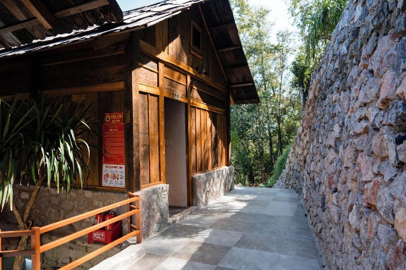 Khuoi Han Ecolodge Cao Bang image