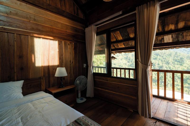 Khuoi Han Ecolodge Cao Bang image