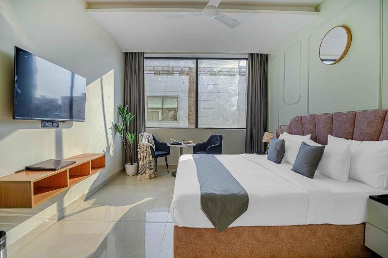 Hotel Sky View Zirakpur Chandigarh image
