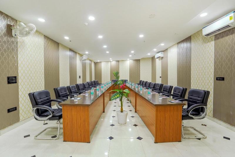 Hotel Sky View Zirakpur Chandigarh image