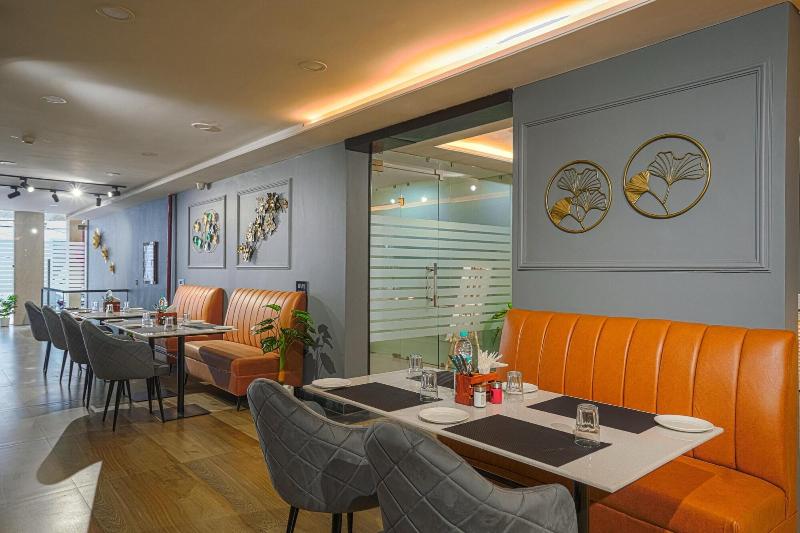 Hotel Sky View Zirakpur Chandigarh image