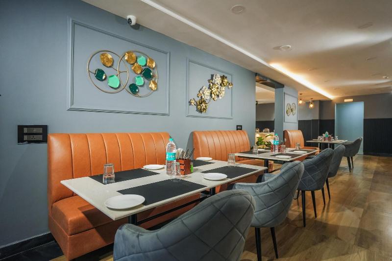 Hotel Sky View Zirakpur Chandigarh image