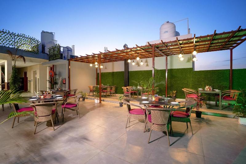 Hotel Sky View Zirakpur Chandigarh image