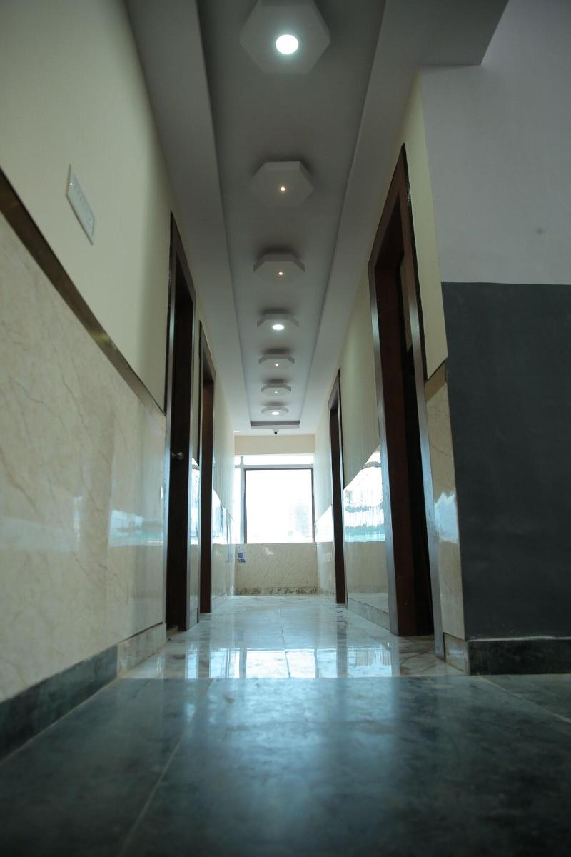 Hotel Best Buy — exterior view