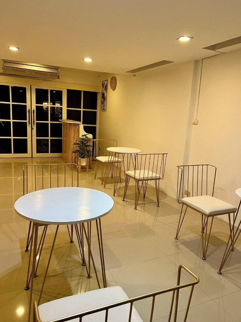 Comfy Crib Hostel 2 image
