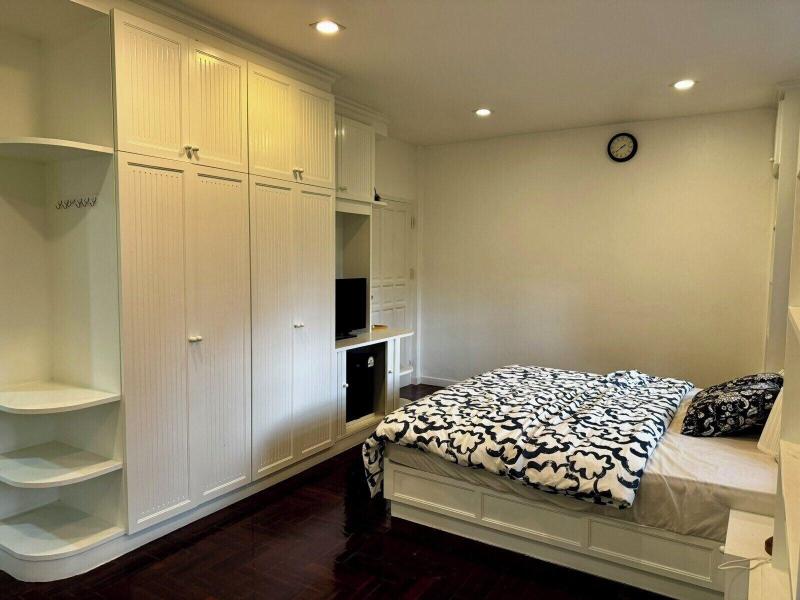 Comfy Crib Hostel 2 image