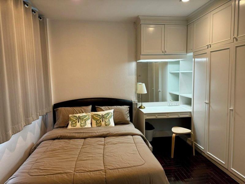 Comfy Crib Hostel 2 image