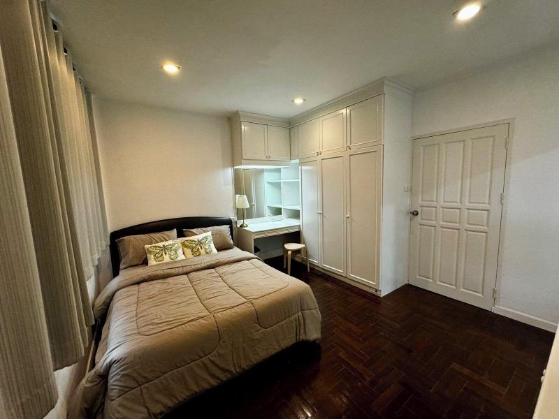 Comfy Crib Hostel 2 image