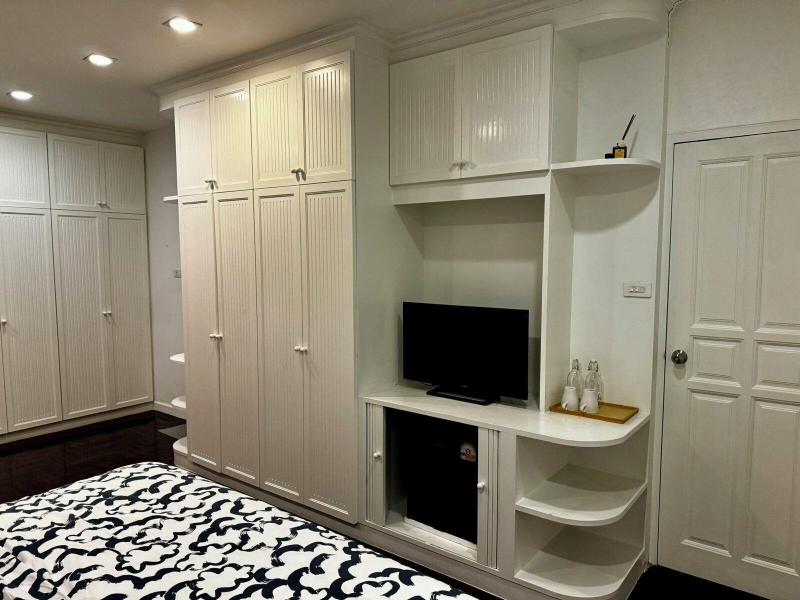 Comfy Crib Hostel 2 image