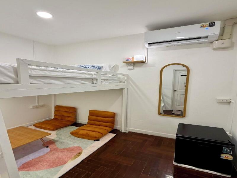 Comfy Crib Hostel 2 image