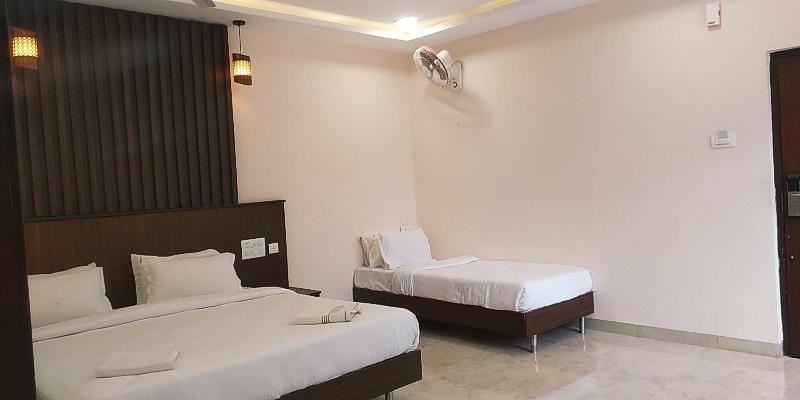 Aabil Palace Business Hotel image