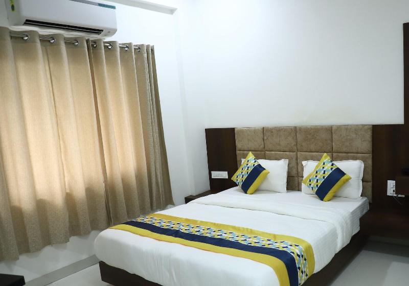 Hotel Singhnature 3