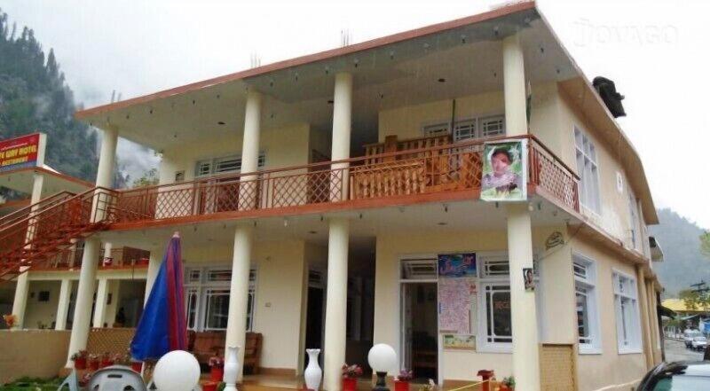 Star Rise Hotel image