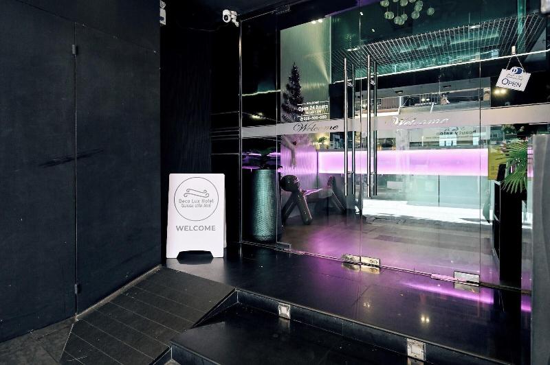 Deco Lux Hotel image