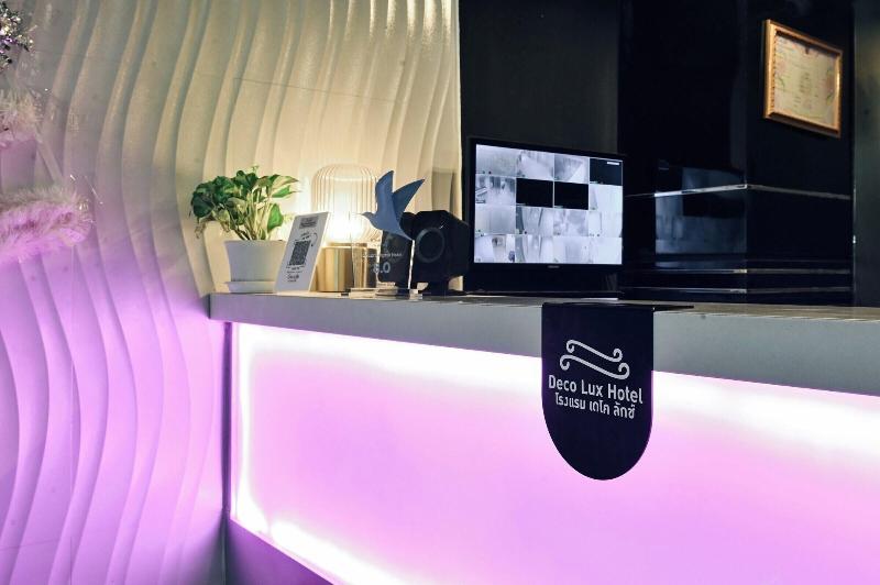 Deco Lux Hotel image