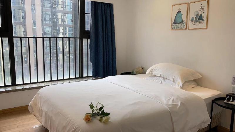 Ihouse Executive Apartment image