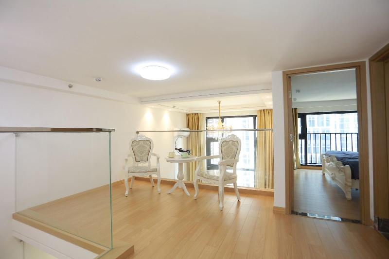 Ihouse Executive Apartment image