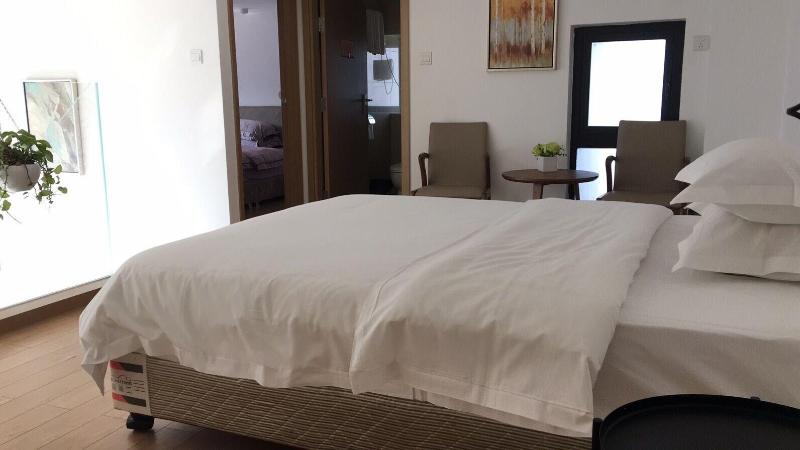 Ihouse Executive Apartment image