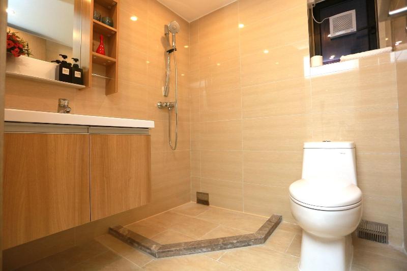 Ihouse Executive Apartment image