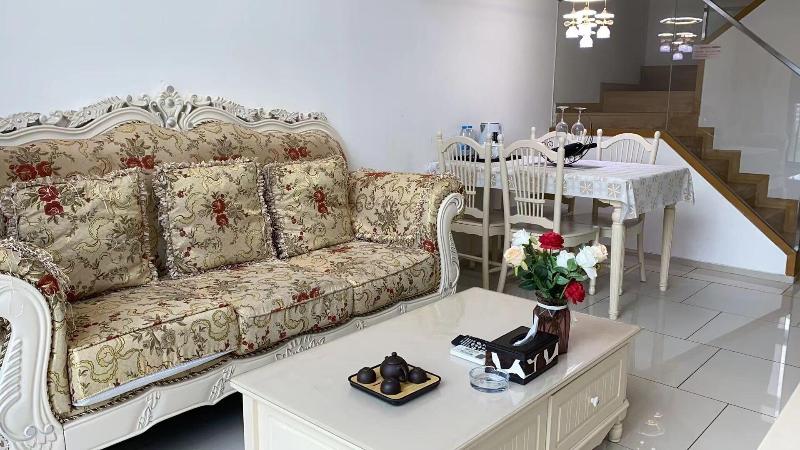 Ihouse Executive Apartment image