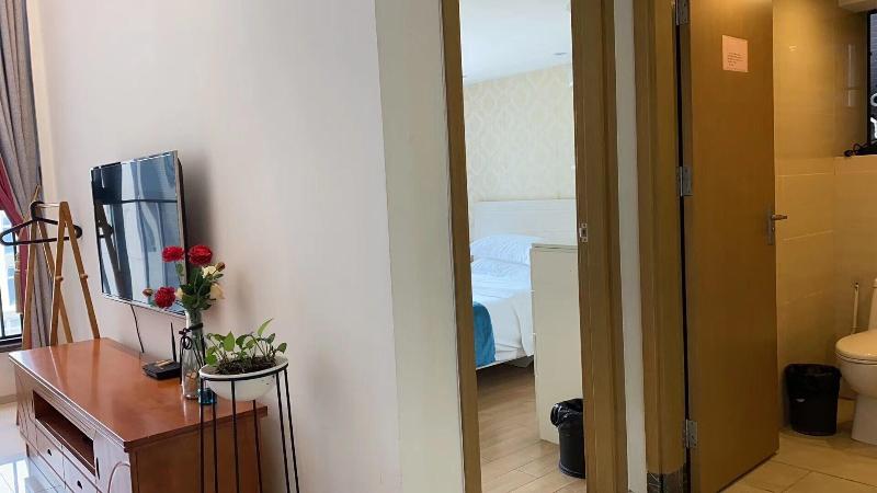 Ihouse Executive Apartment image