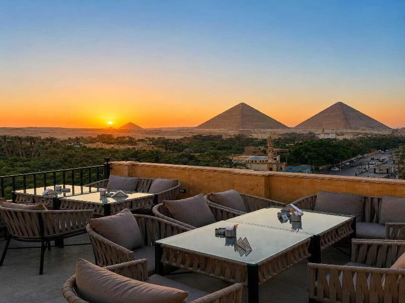New Gardenia Pyramids View image