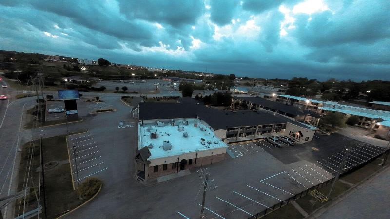 Riverside Inn Suites By Oyo Danville Ceaser Casino image