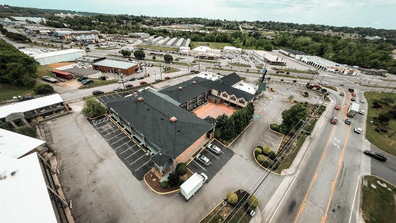 Riverside Inn Suites By Oyo Danville Ceaser Casino image