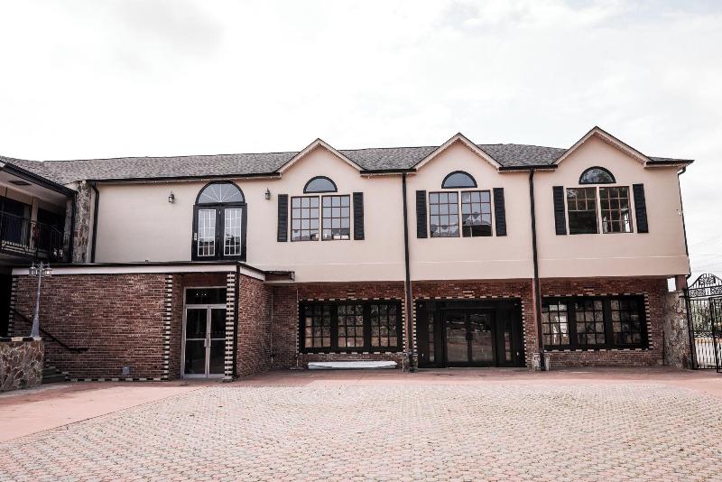 Riverside Inn Suites By Oyo Danville Ceaser Casino image